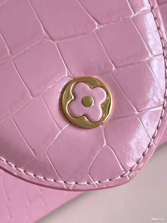 VUITTON CAPUCINES MM LOUIS 0629